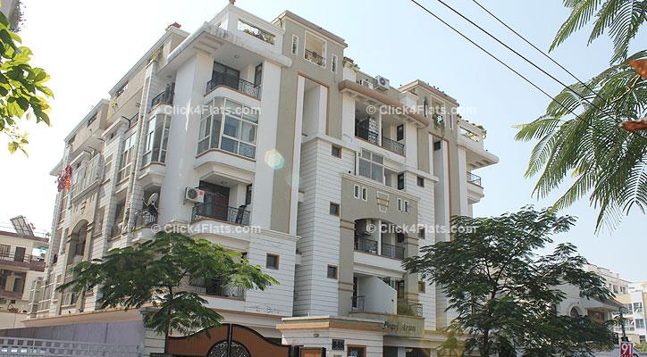 Pearl Arun Flats