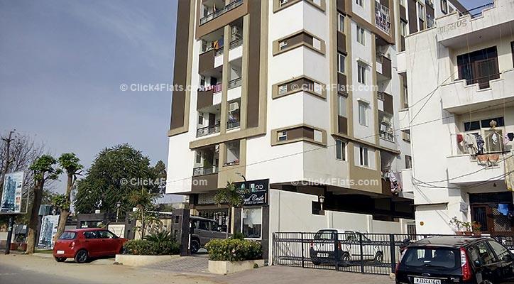 Royal Castle 3 BHK Flats